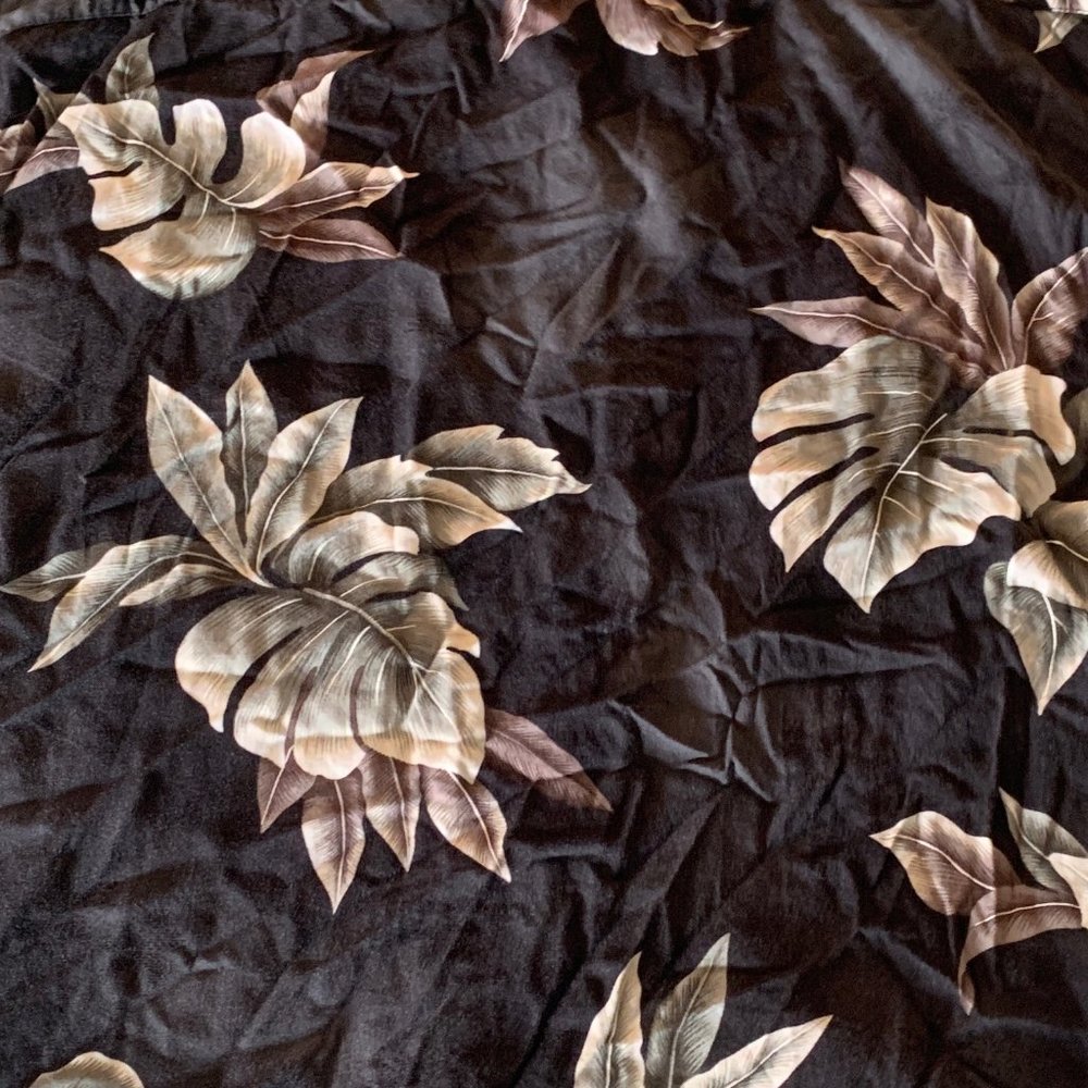 Tee - Picture 3 of 3